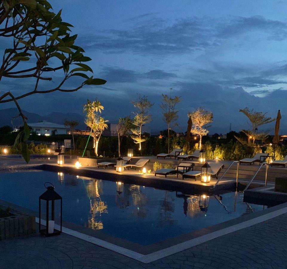 Tsang Kuo Resort Wujie Exterior foto